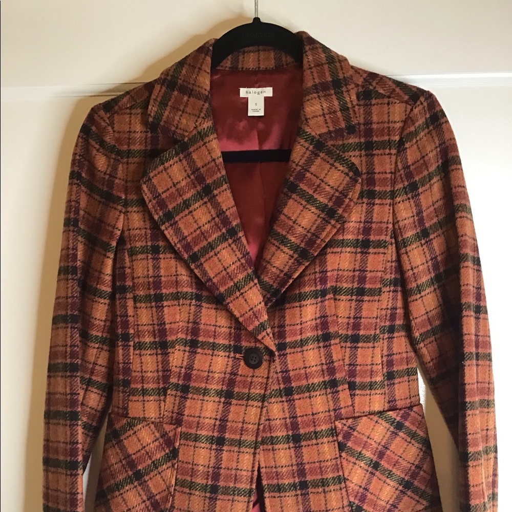 Blazer - Picture 2 of 3